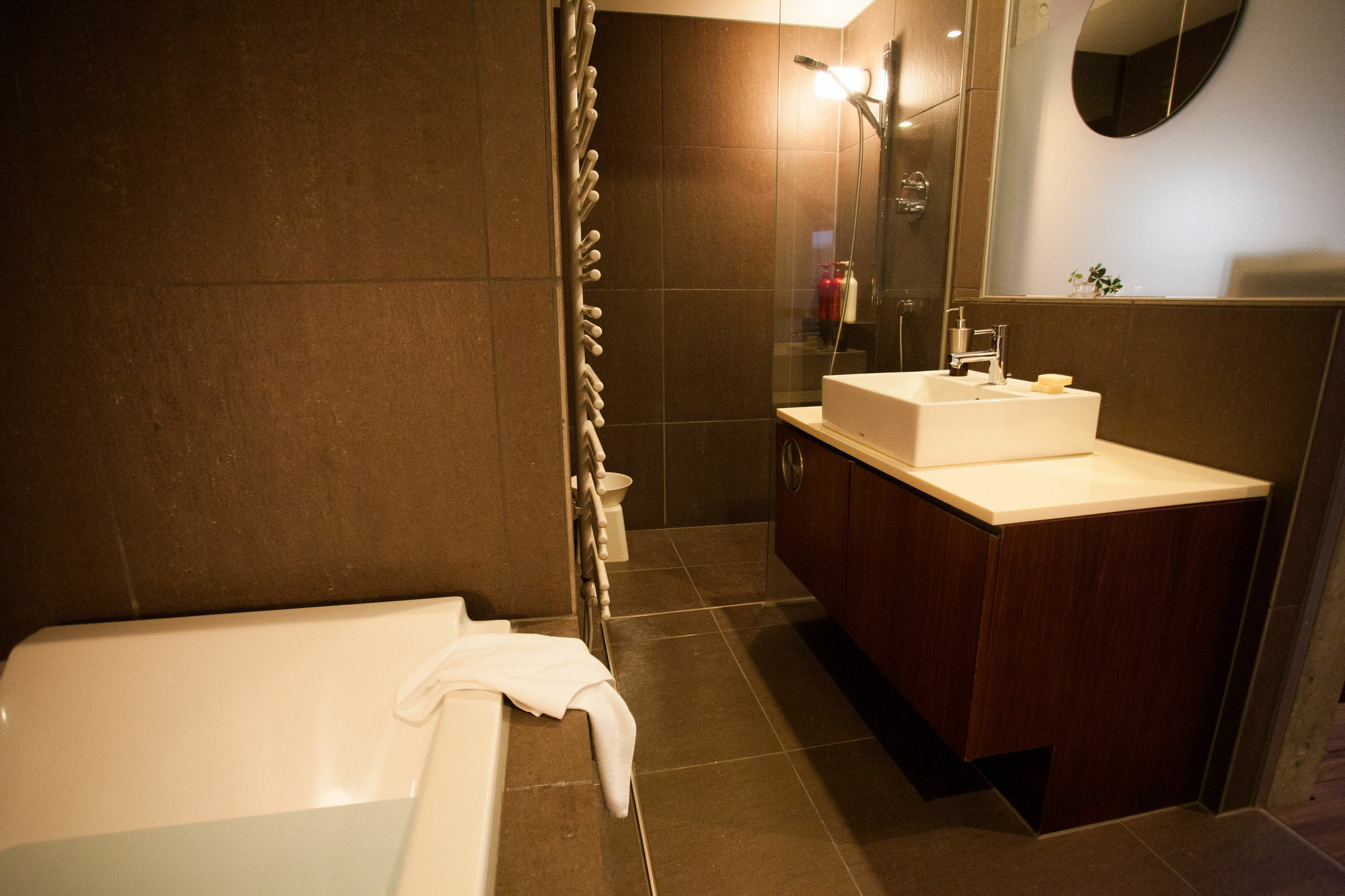 Hinzan Aparthotel Кучан Екстериор снимка